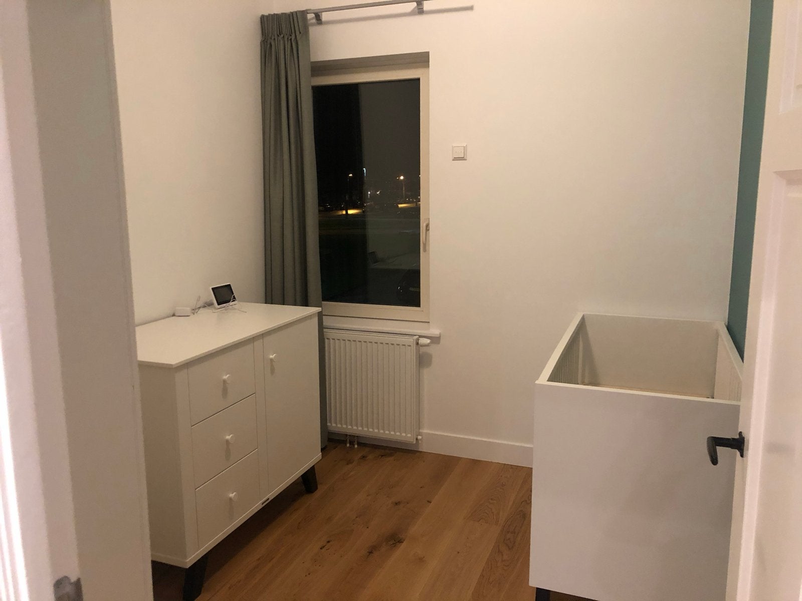 Complete babykamer Kidsmill Lars (ledikant, commode, kast), Kinderen en Baby's, Kinderkamer | Complete kinderkamers, Ophalen, Zo goed als nieuw
