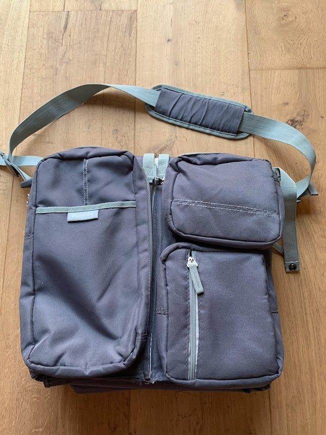 Luiertas / diaper travel changing bag, Ophalen, Gebruikt, Schoudertas