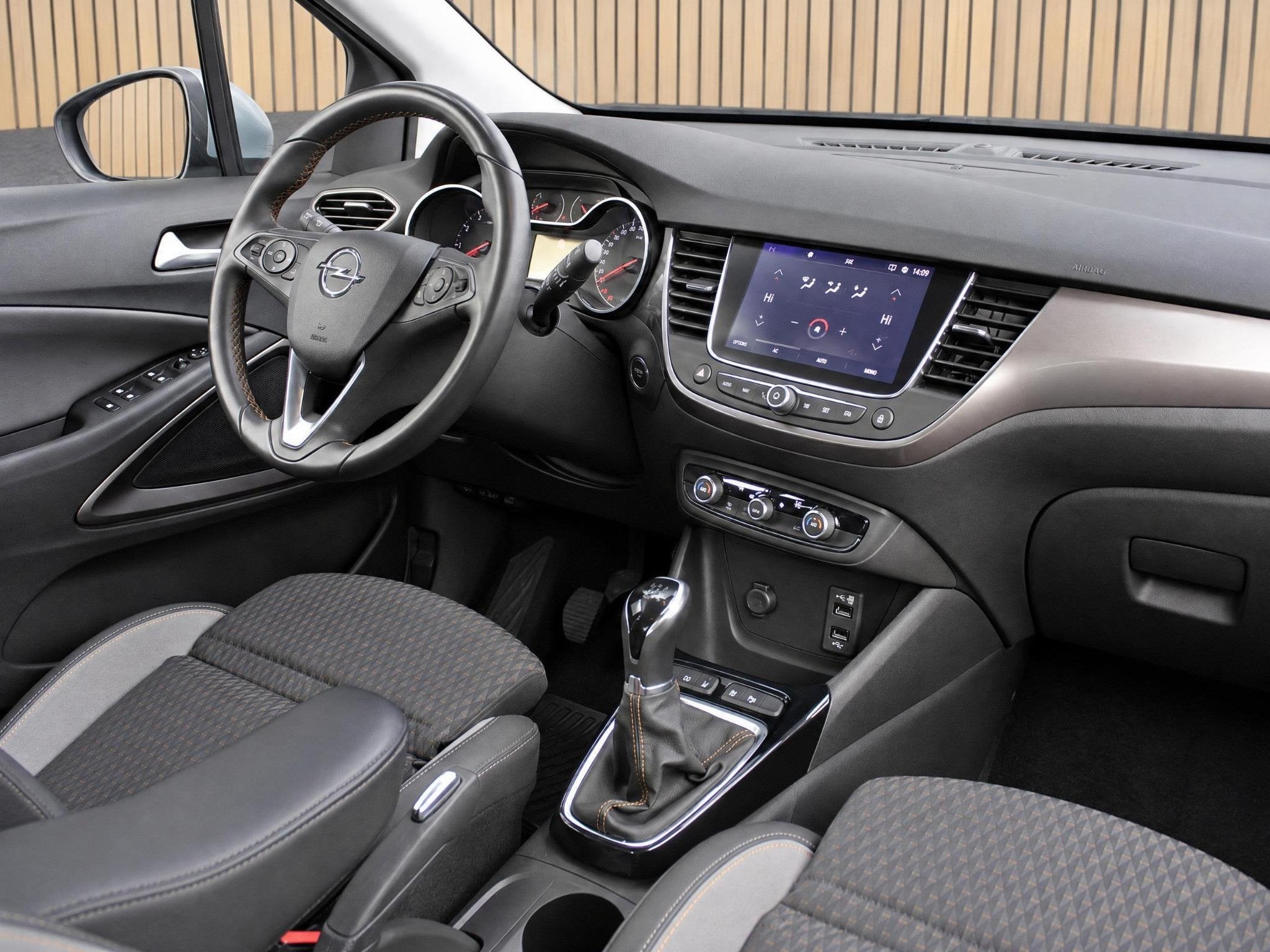 Opel Crossland X 1.2 Turbo Online Edition | Navi / Climate /, 12 maanden, Gebruikt, 1199 cc, Origineel Nederlands