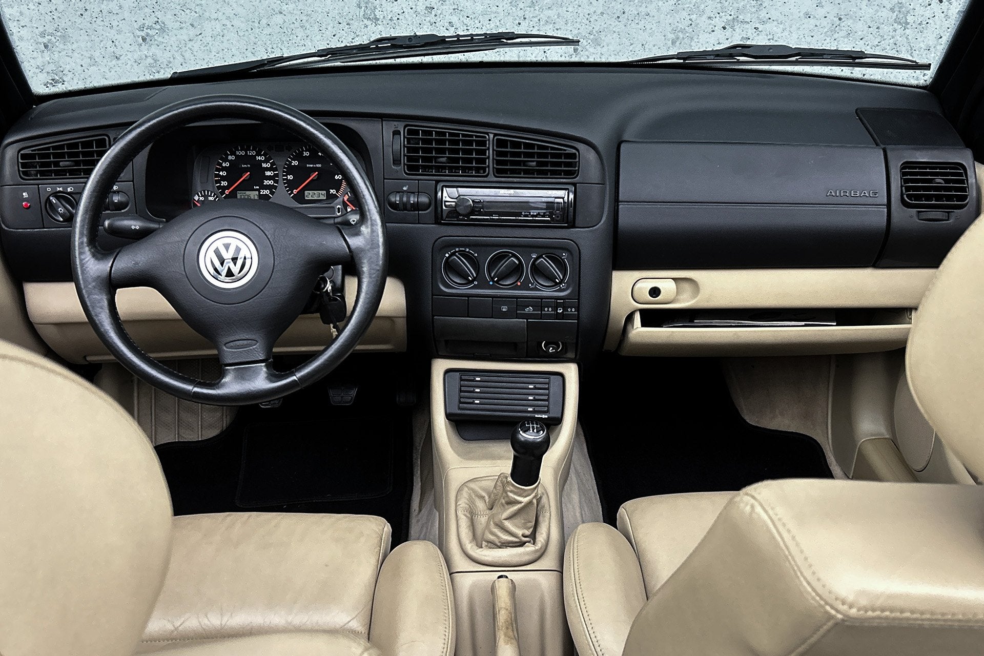Volkswagen Golf Cabriolet 1.8 Highline | Lederen bekleding |, Auto's, Stoelverwarming, Cabriolet, Bedrijf, Handgeschakeld