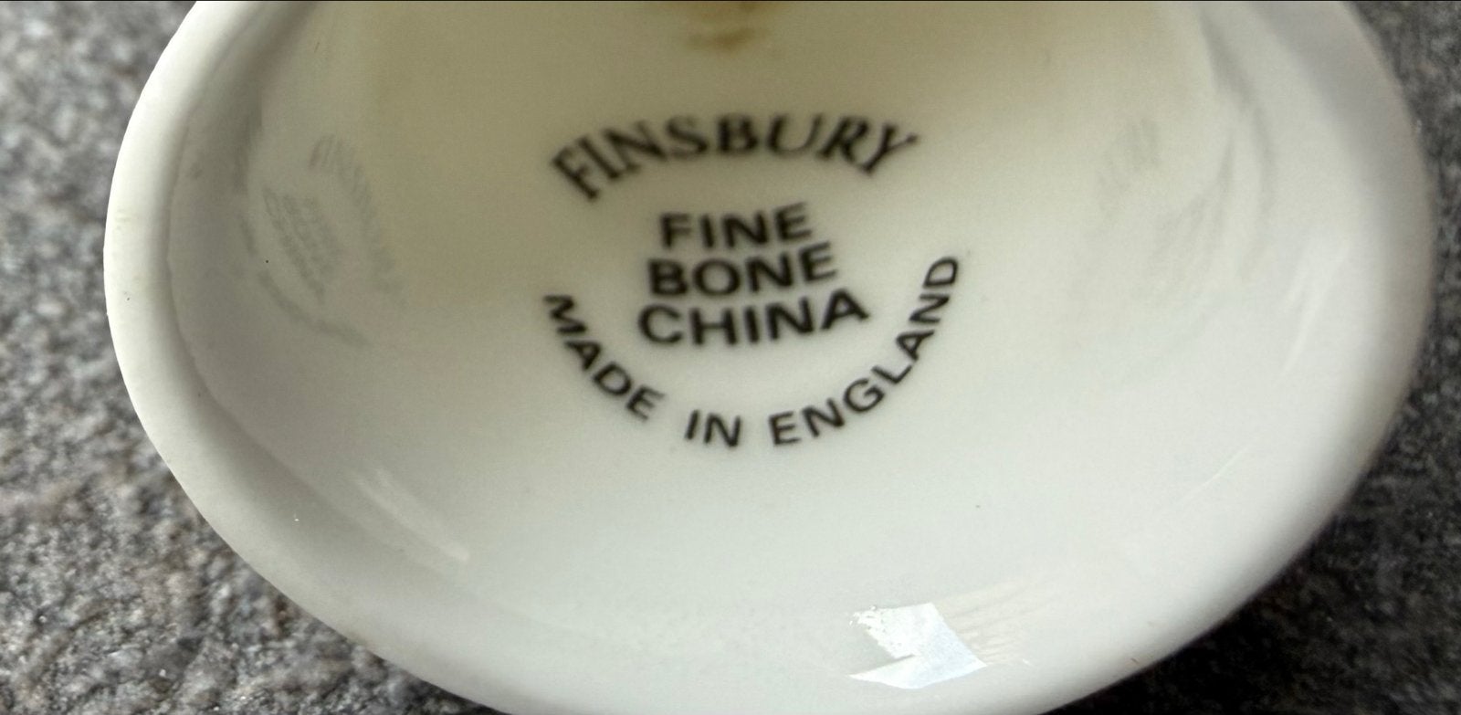 Vingerhoedje Finsbury Fine Bone China Made in England, Verzamelen, Ophalen of Verzenden, Zo goed als nieuw, Porselein, Buitenland