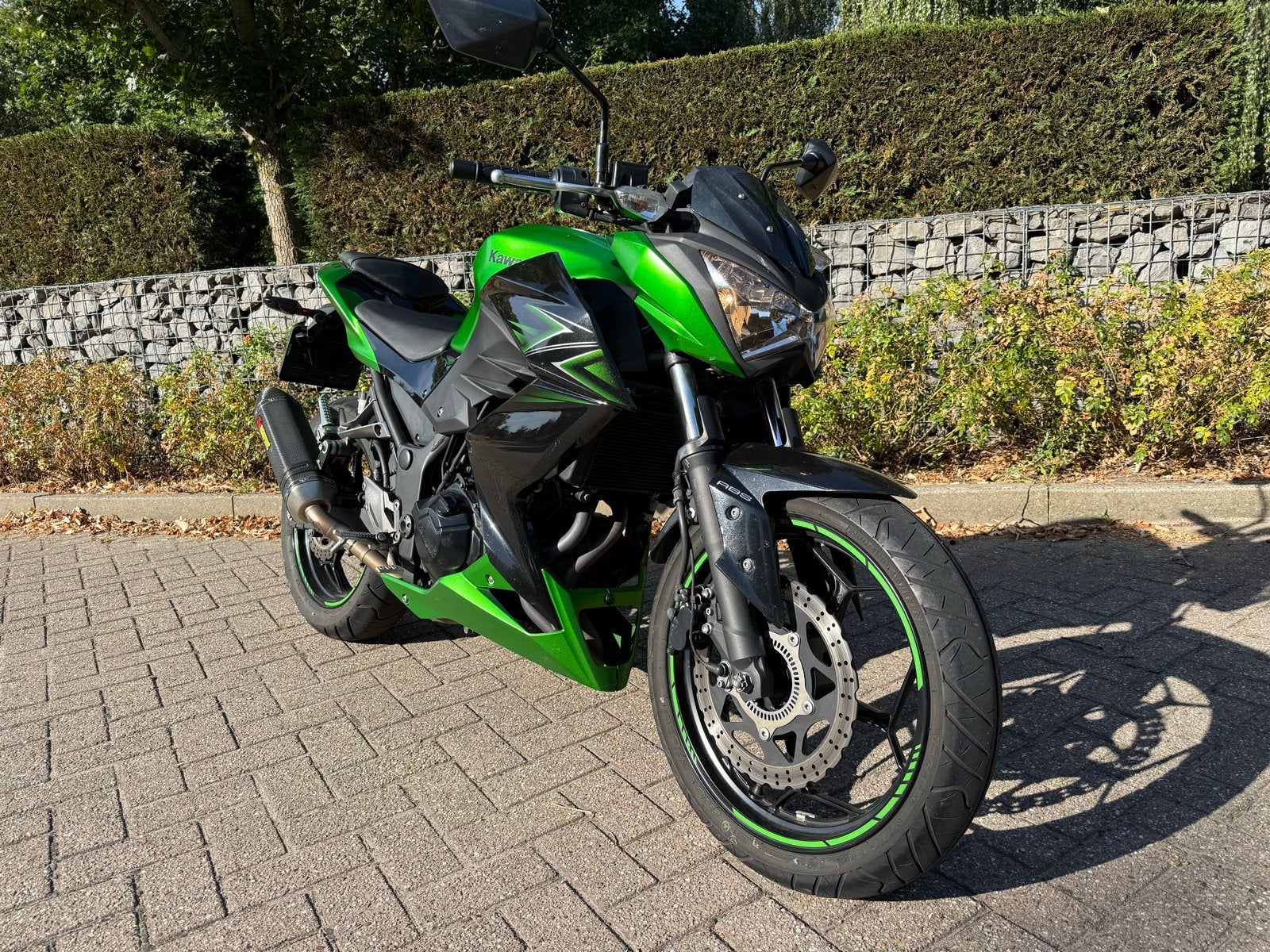 Kawasaki Z300 ABS akrapovic uitlaat 10000 km! 2017 A2, Motoren, Motoren | Kawasaki, 2 cilinders, Meer dan 35 kW, Minimaal motorrijbewijs A2
