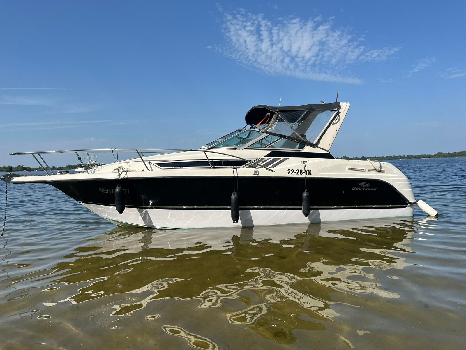 Chapparal  27  Signature   speedcruiser, Watersport en Boten, Overige merken, Binnenboordmotor, Zo goed als nieuw, 2 m