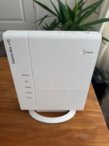 KPN Experia Box V10 Router - Zo goed als nieuw, Ophalen of Verzenden, Zo goed als nieuw, Luchtreiniger