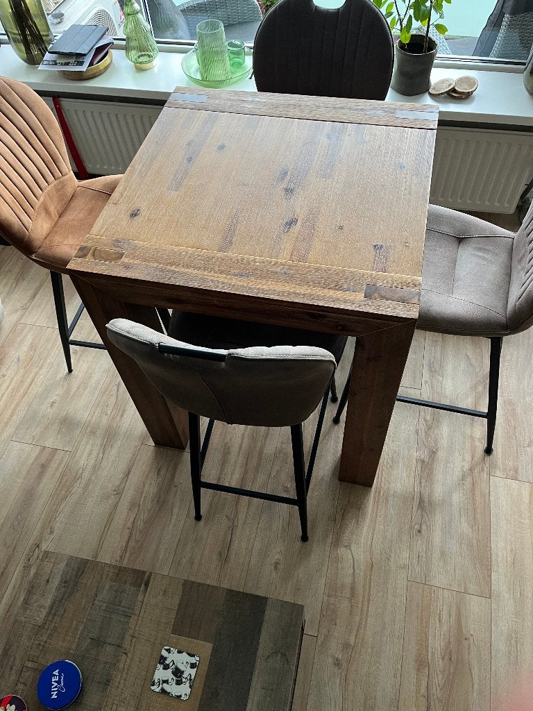 bartafel met vier stoelen, Ophalen, Zo goed als nieuw