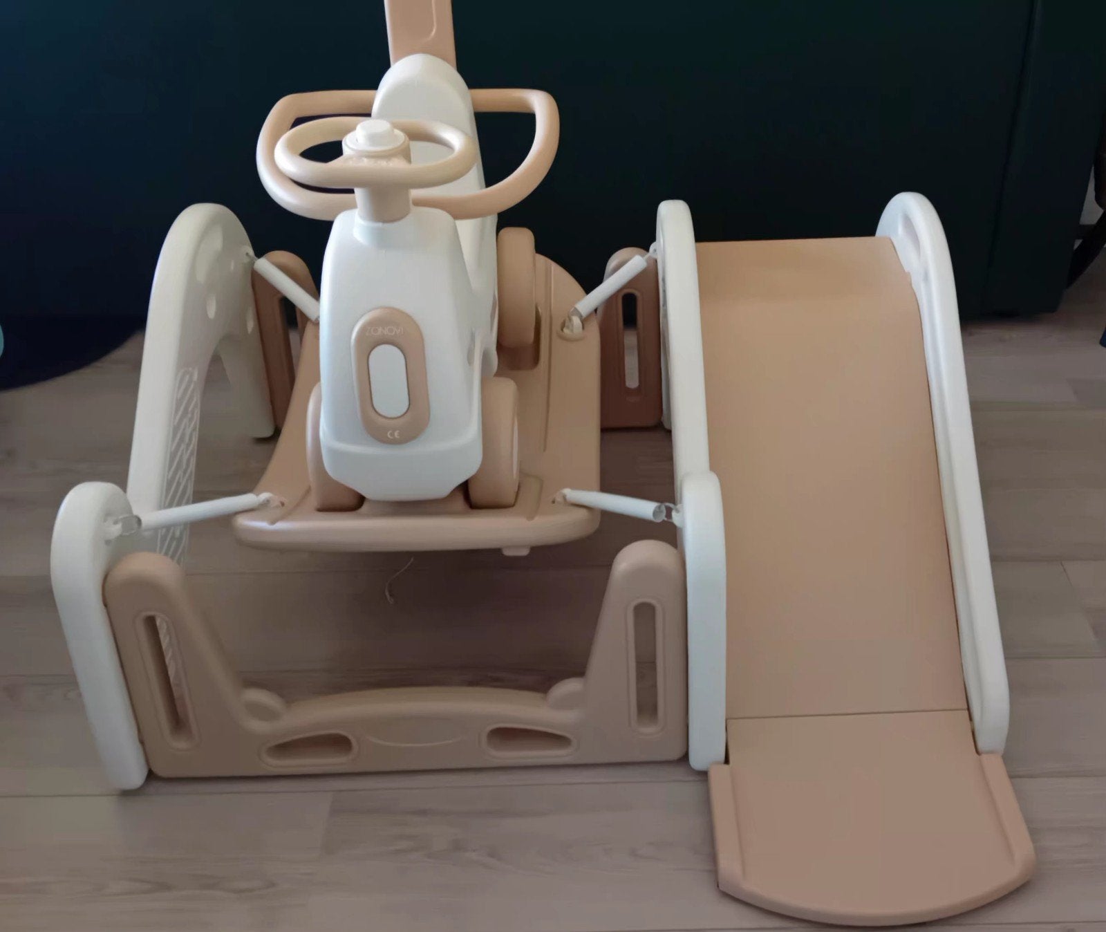 Zonovi 4-in-1 Speeltoestel: Glijbaan, Loopauto, Hobbelpaard, Kinderen en Baby's, Ophalen, Zo goed als nieuw, Glijbaan