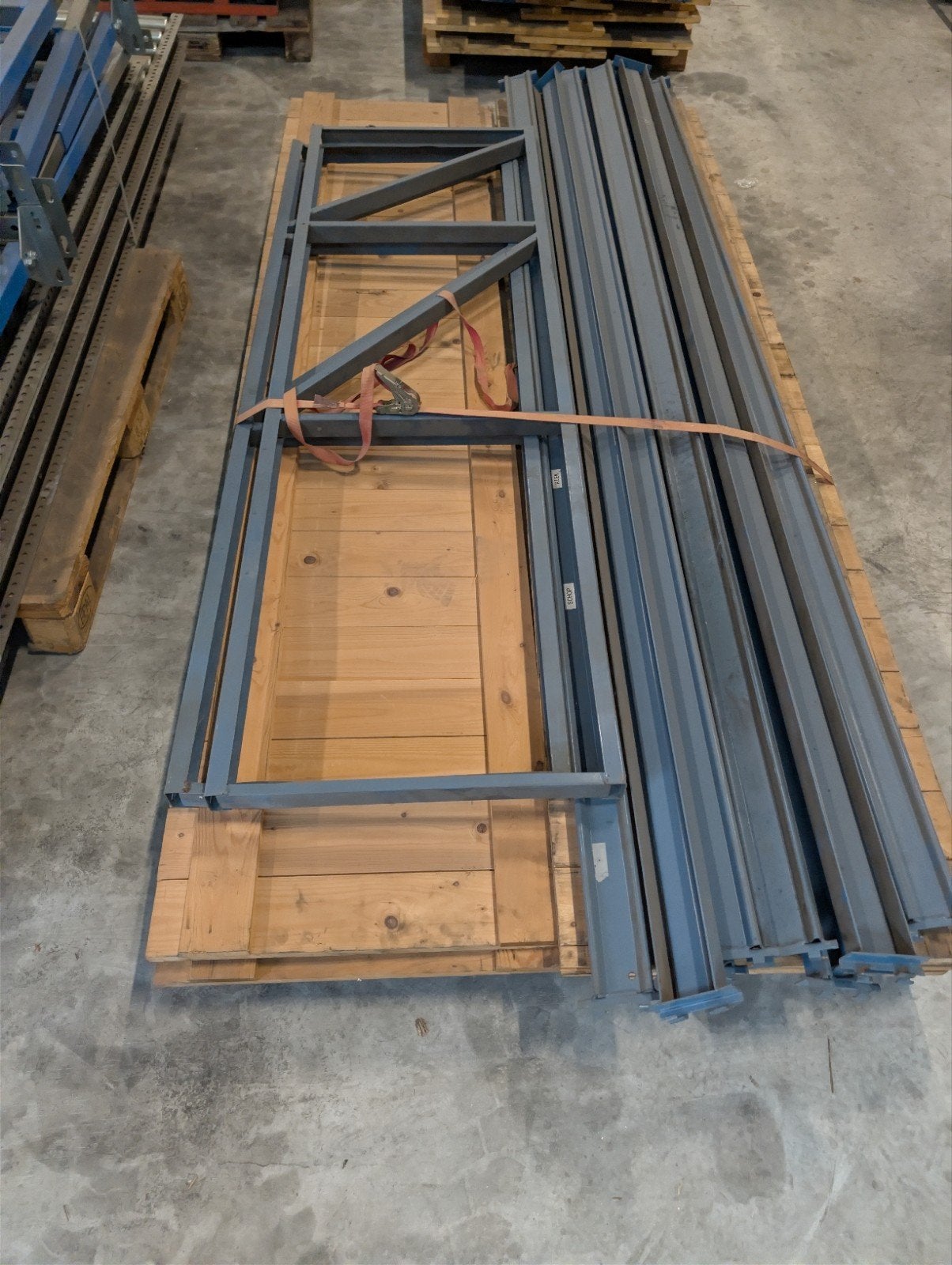 stelling materiaal stevig, 2 pallets, Ophalen of Verzenden, Gebruikt, 180 tot 250 cm