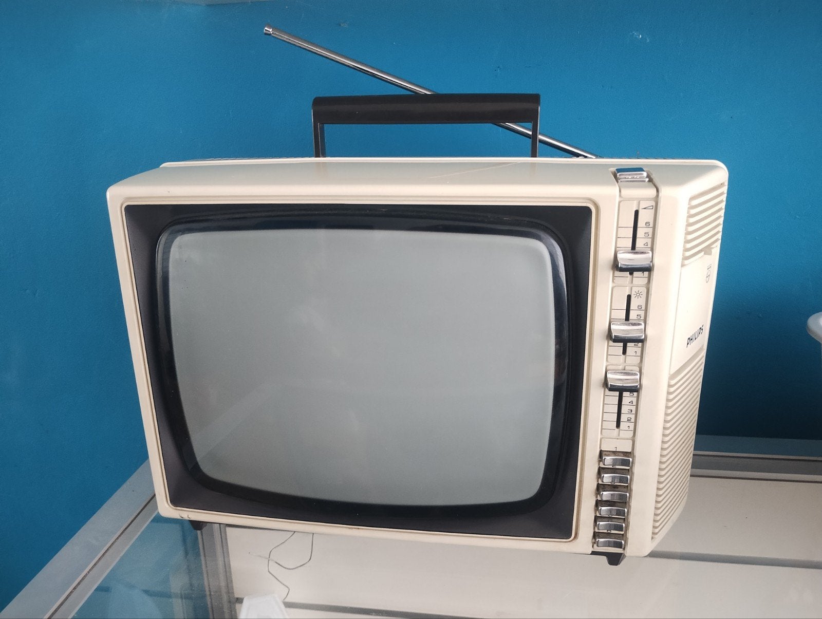 vintage Philips tv, Ophalen
