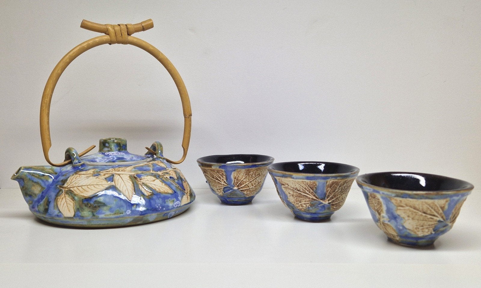 Japanse stijl theeset Tenmoku Pottery, Maleisië., Ophalen