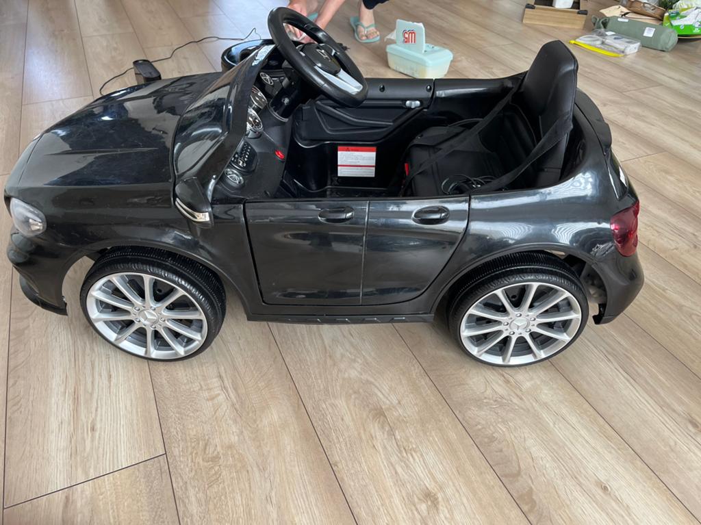 Mercedes benz kinder auto accu moet worden vervangen, Kinderen en Baby's, Ophalen, Gebruikt