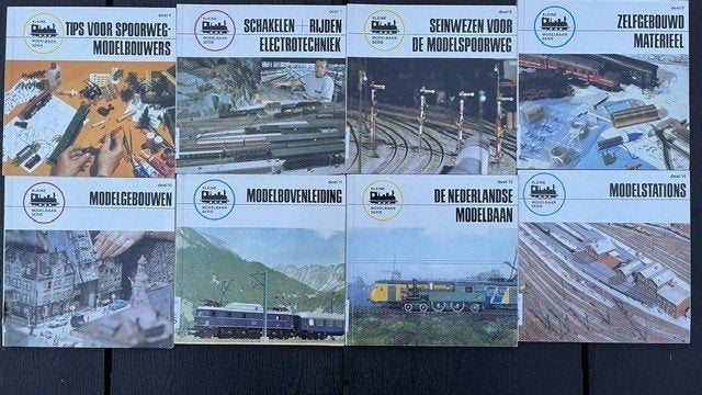 8x Spoorwegbouw boekjes voor € 12,50, Verzenden, Zo goed als nieuw, Overige onderwerpen