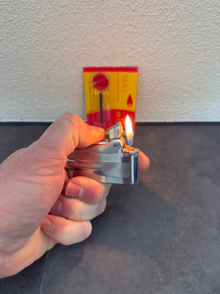 Ronson Varaflame vintage aansteker, Verzamelen, Ophalen of Verzenden, Zo goed als nieuw, Aansteker