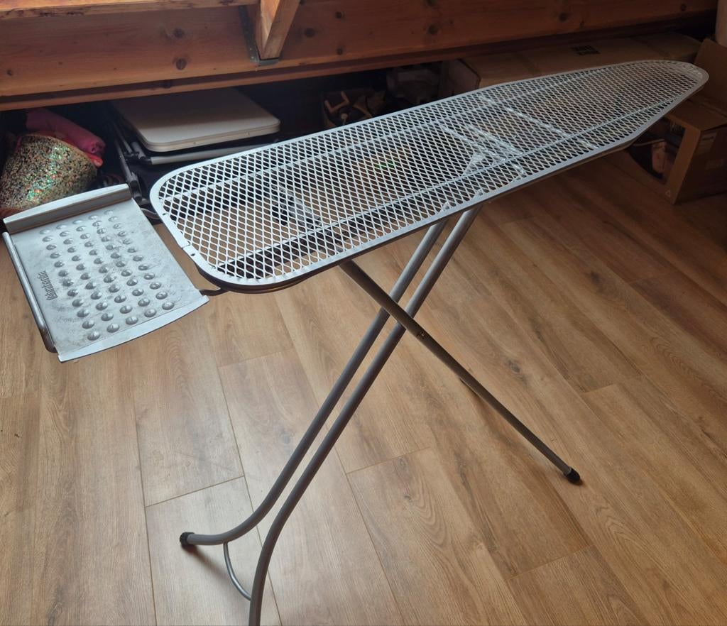 Brabantia Strijkplank 110 x 30 cm, Witgoed en Apparatuur, Strijkijzers en Strijkplanken, Ophalen of Verzenden, Zo goed als nieuw