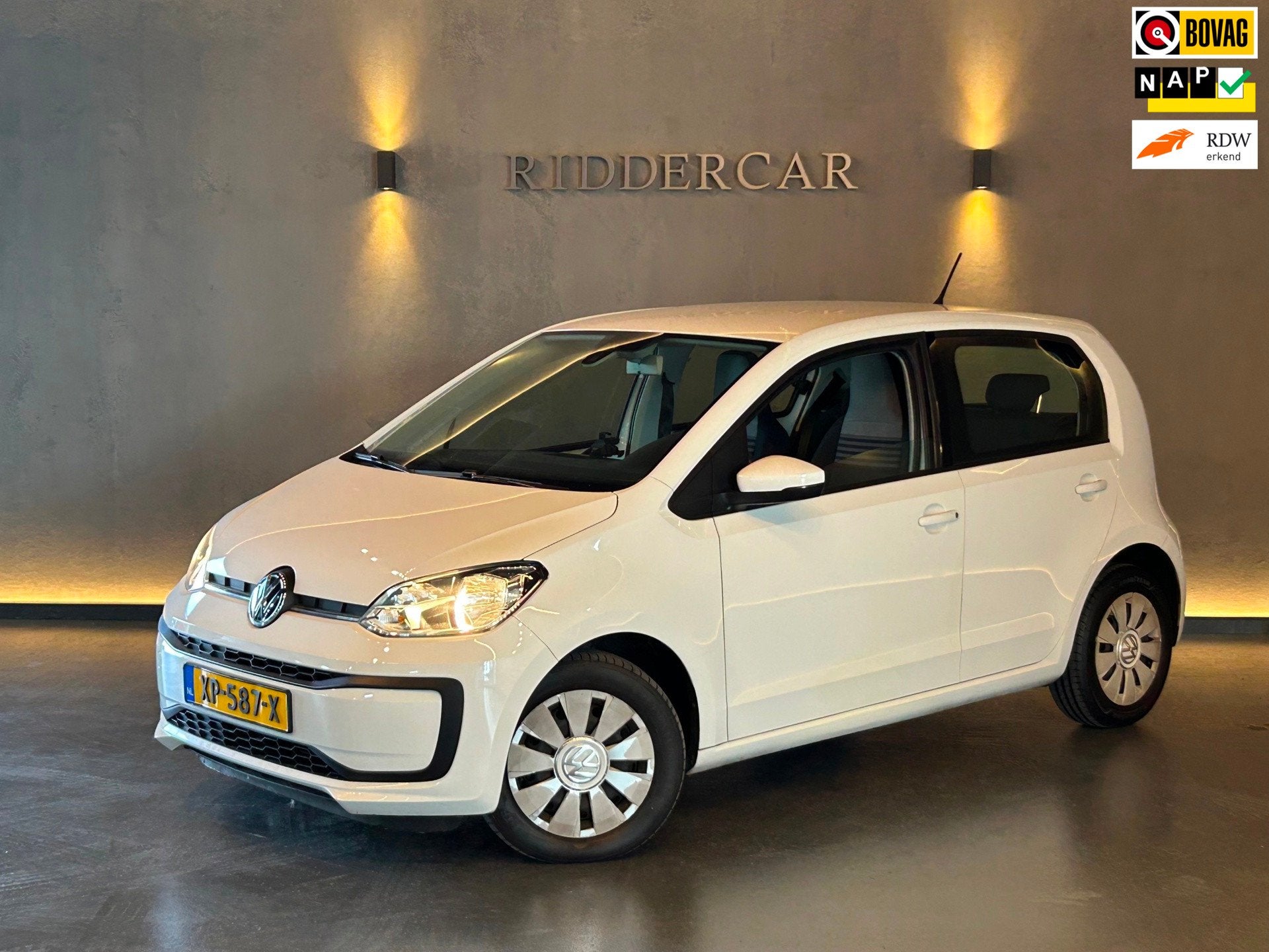 Volkswagen Up! 1.0 BMT move up!|BTW AUTO|1e EIG|NAP|AIRCO|EL, Dealer onderhouden, Gebruikt, Wit, Origineel Nederlands