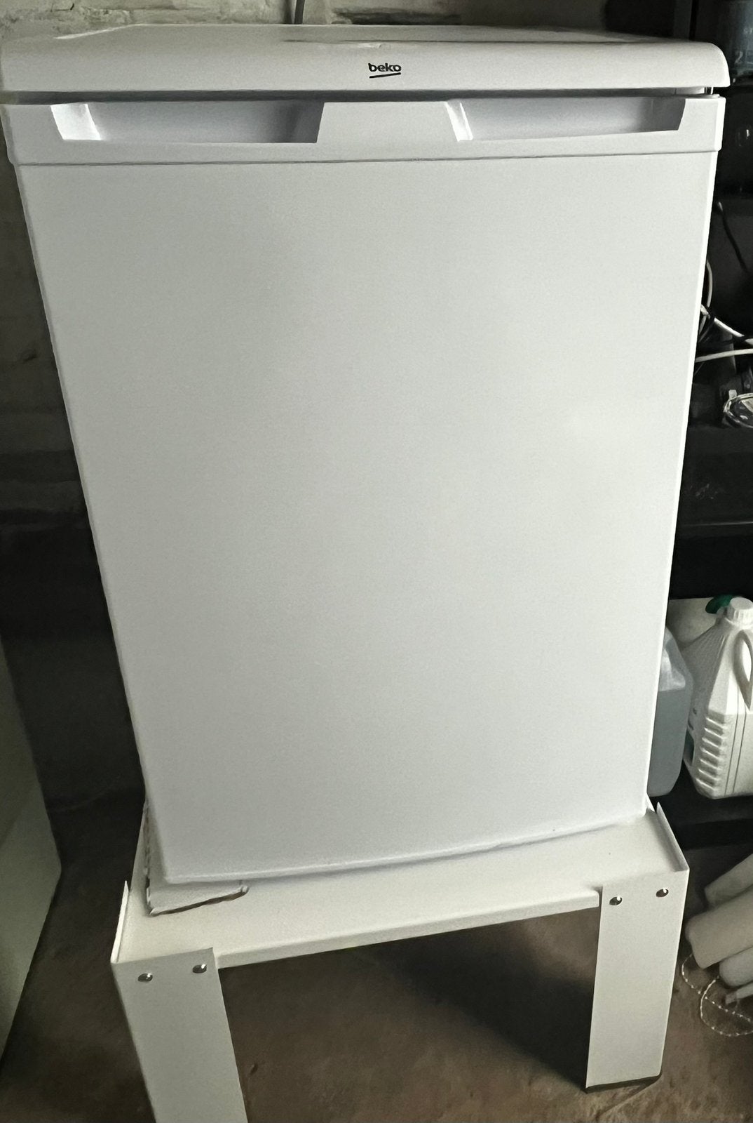Beko koelkast met vriesvak, Ophalen, Zo goed als nieuw, Minder dan 60 cm, 160 cm of meer