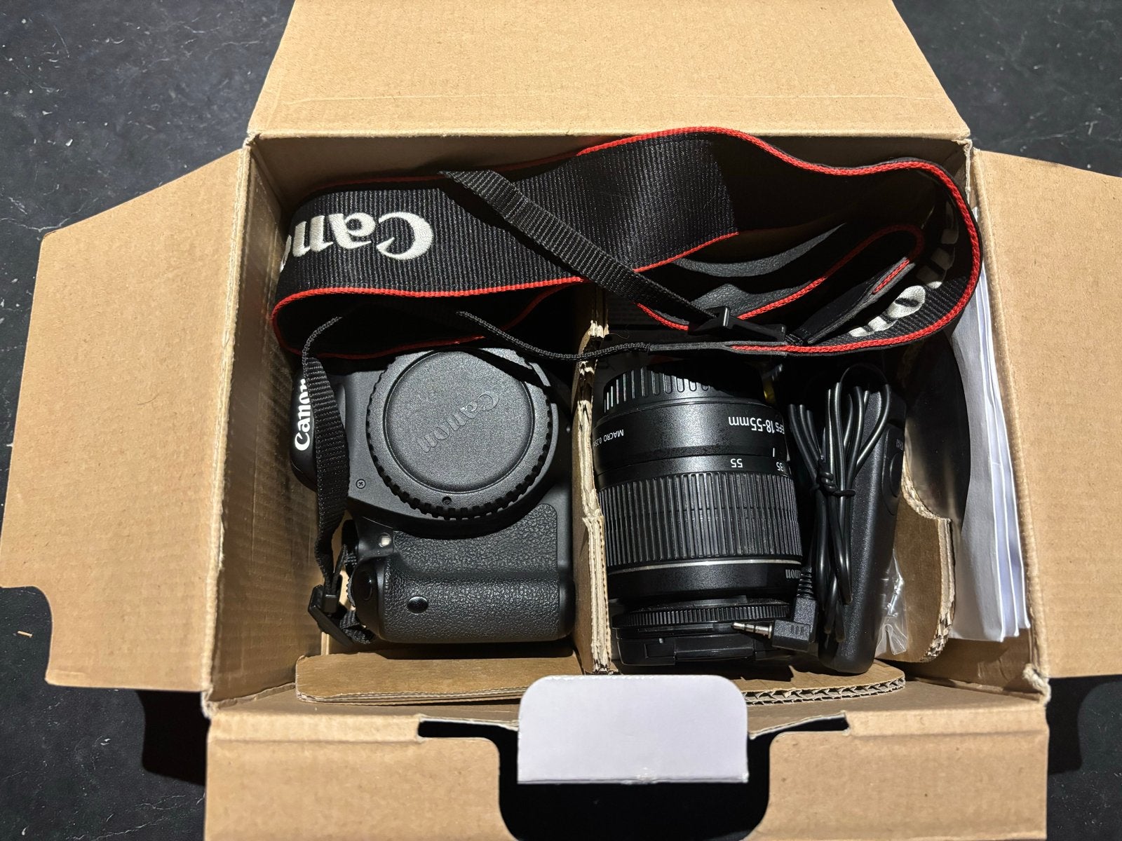 Canon EOS 600D Spiegelreflexcamera met EF-S 18-55mm lens, Spiegelreflex, Canon, Zo goed als nieuw, 4 t/m 7 keer