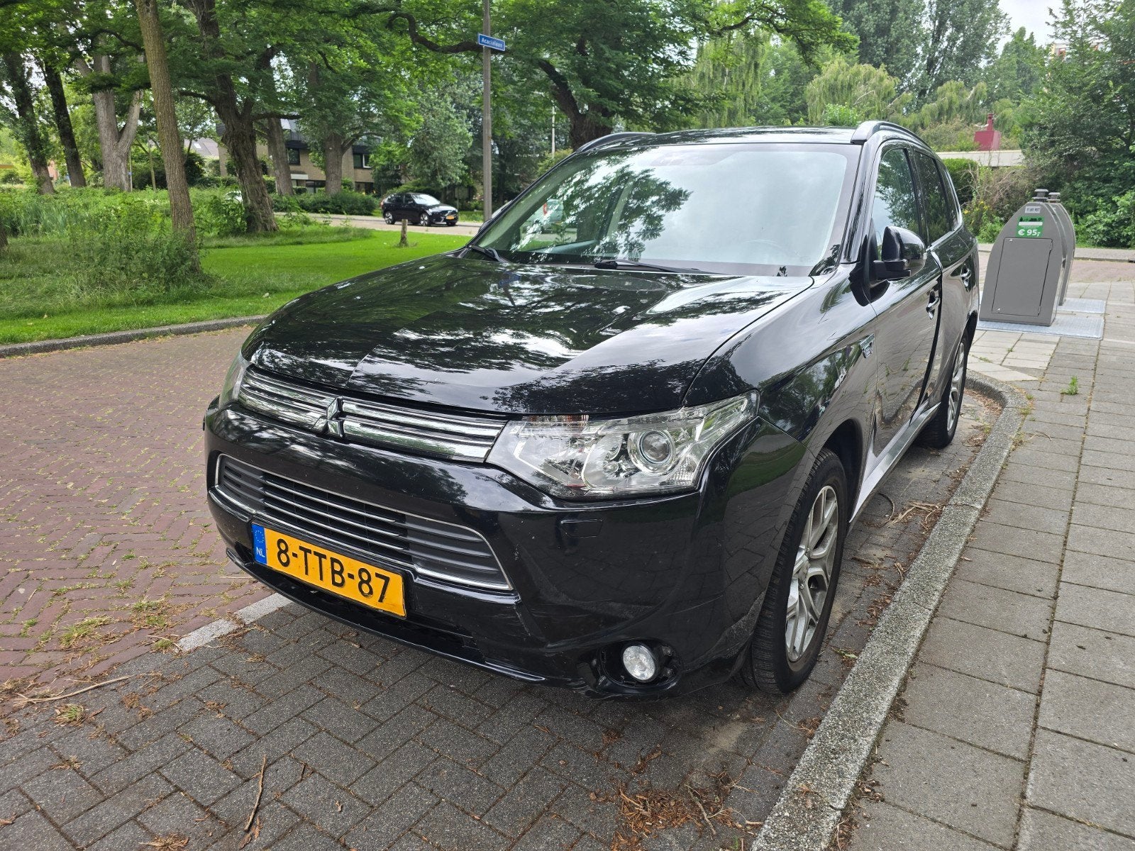 Mitsubishi Outlander 2.0 Nap Opendak Phev 203pk 4WD, Auto's, Mitsubishi, 1998 cc, Outlander, 4 cilinders, Zwart