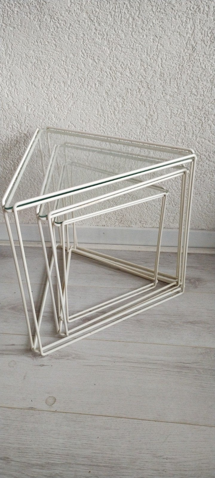 Set van 3 vintage bijzettafels met glazen blad, Ophalen, Minder dan 50 cm, Gebruikt, Minder dan 50 cm