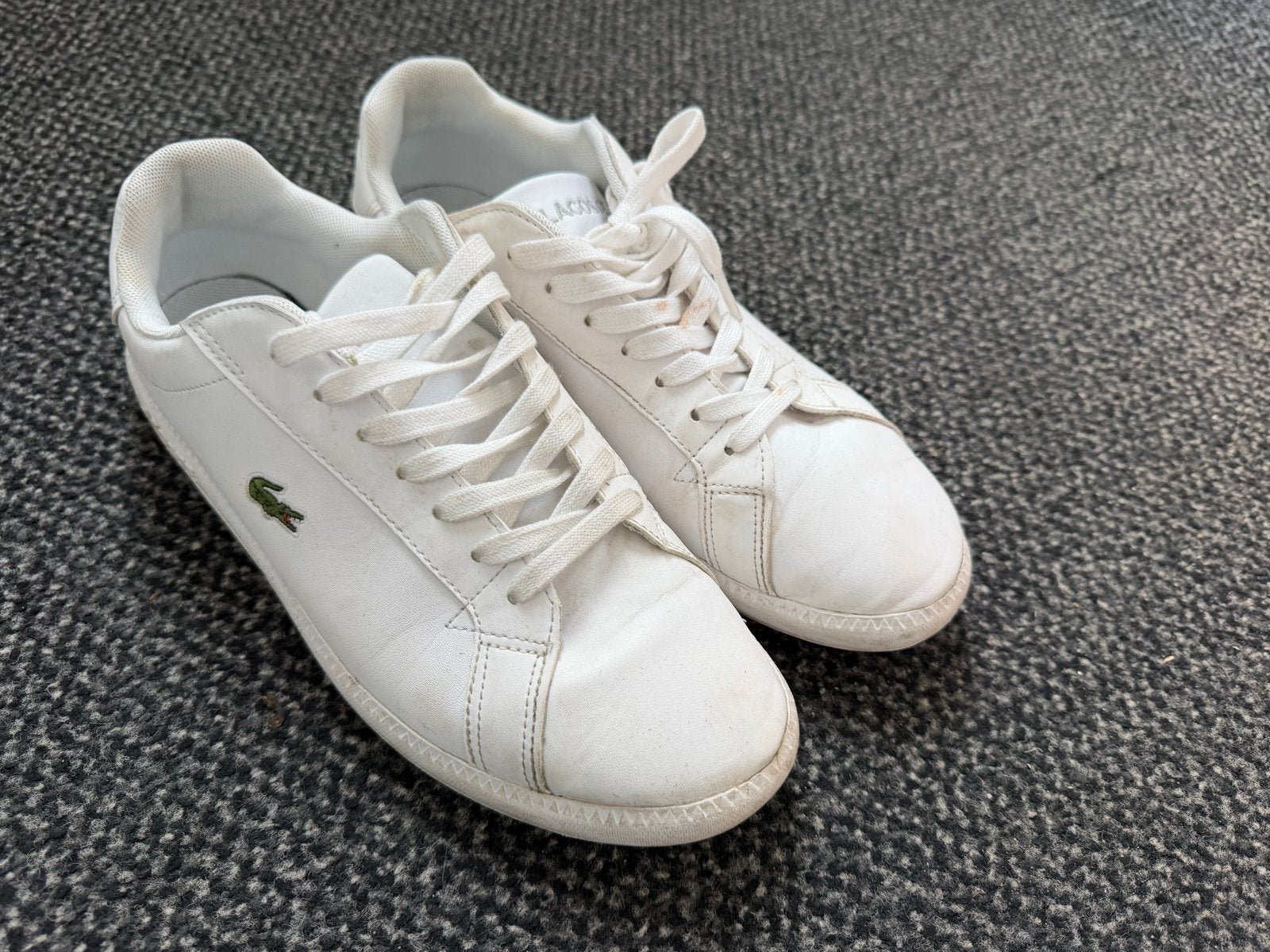 Witte Lacoste sneakers - Maat 39, Ophalen of Verzenden, Gedragen, Wit, Sneakers of Gympen