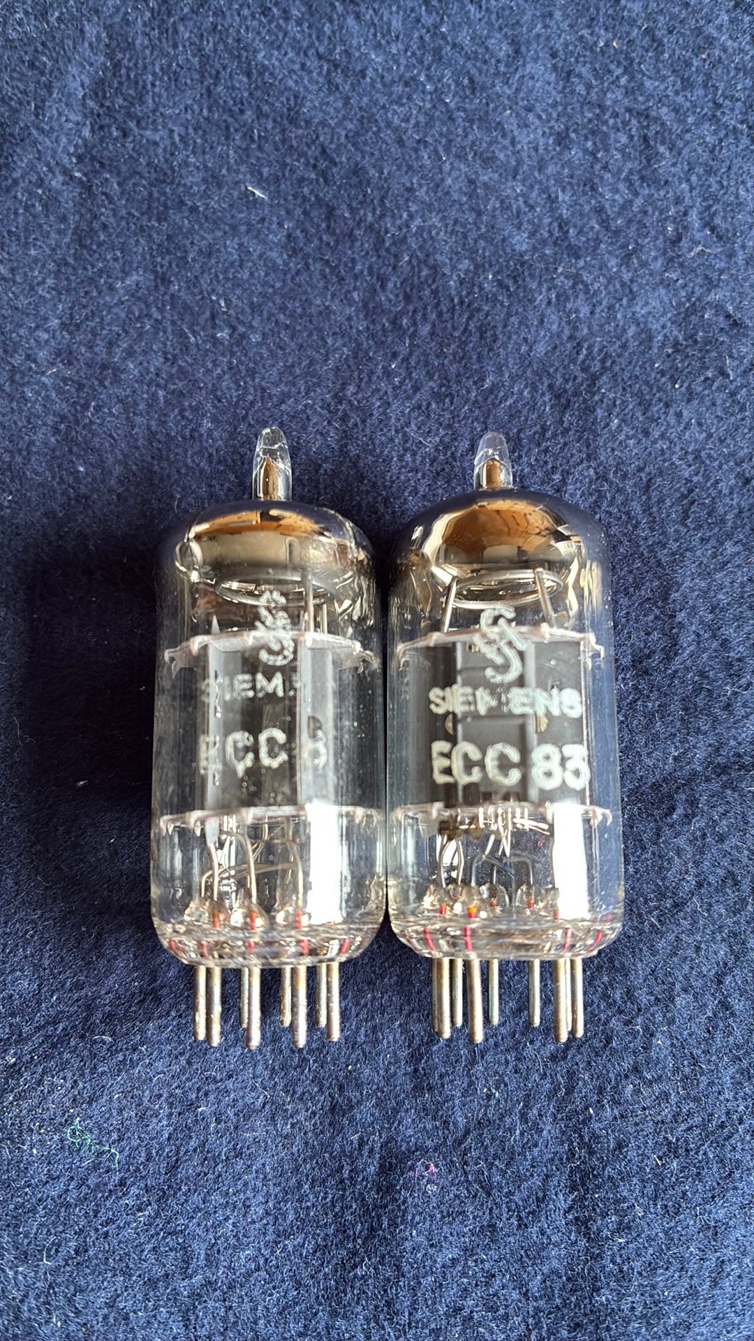 Siemens ECC83 dual getter support / NOS, Ophalen of Verzenden, Buis of Buizen