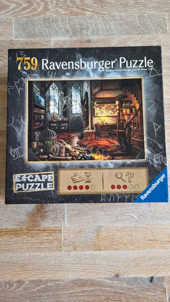 Escape room puzzel 'Drakenlaboratorium', Ophalen of Verzenden, 500 t/m 1500 stukjes, Zo goed als nieuw, Legpuzzel