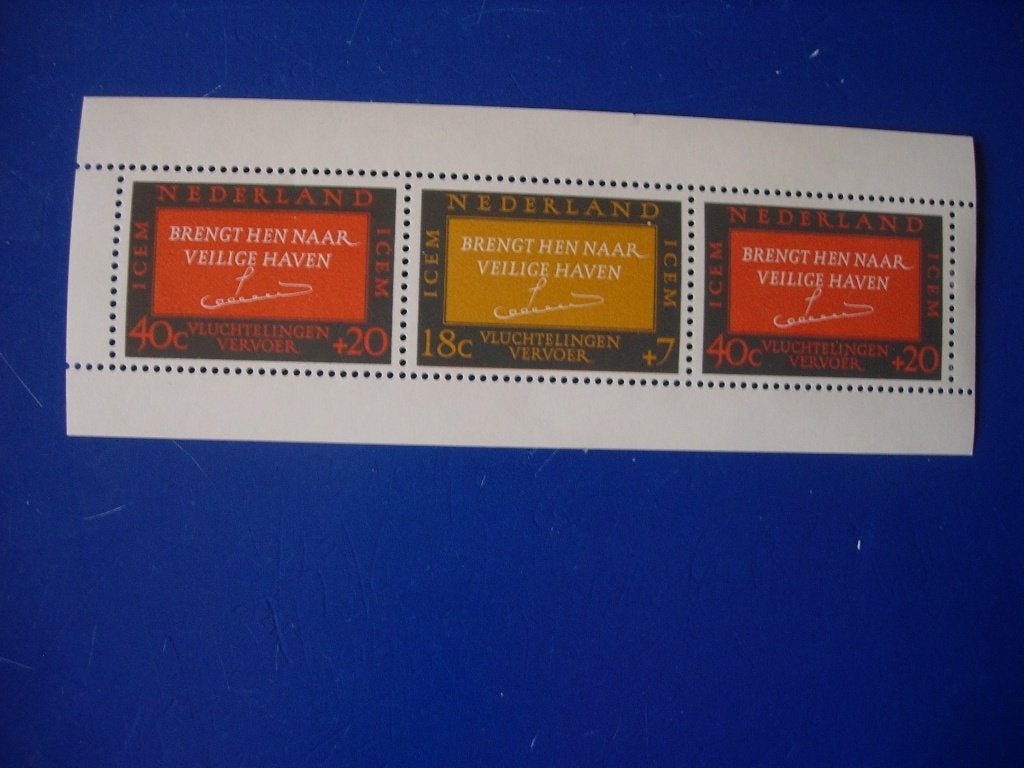 NL Nederland vluchtelingenvervoer 1966 blok met 3 zegels, Verzenden, Na 1940, Postfris