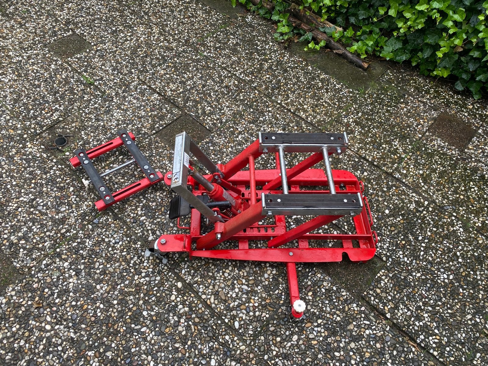 Motorfietskrik 3 Ton Hydraulisch met extra steun, Ophalen, Gebruikt