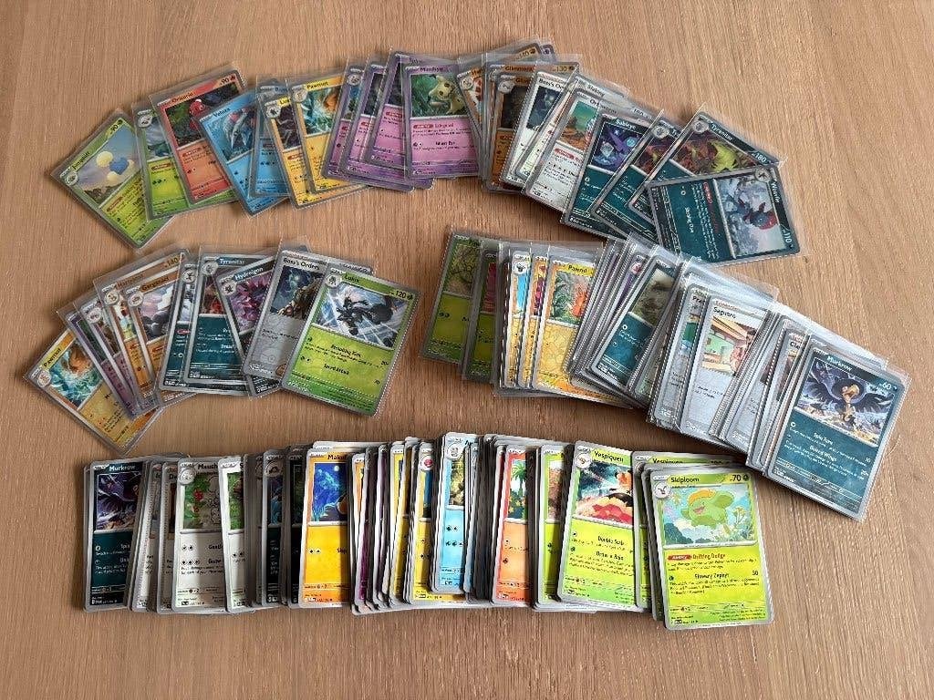 Pokemon TCG - Paldea Evolved / Holo Reverse 330 Kaarten, Ophalen of Verzenden, Zo goed als nieuw, Meerdere kaarten