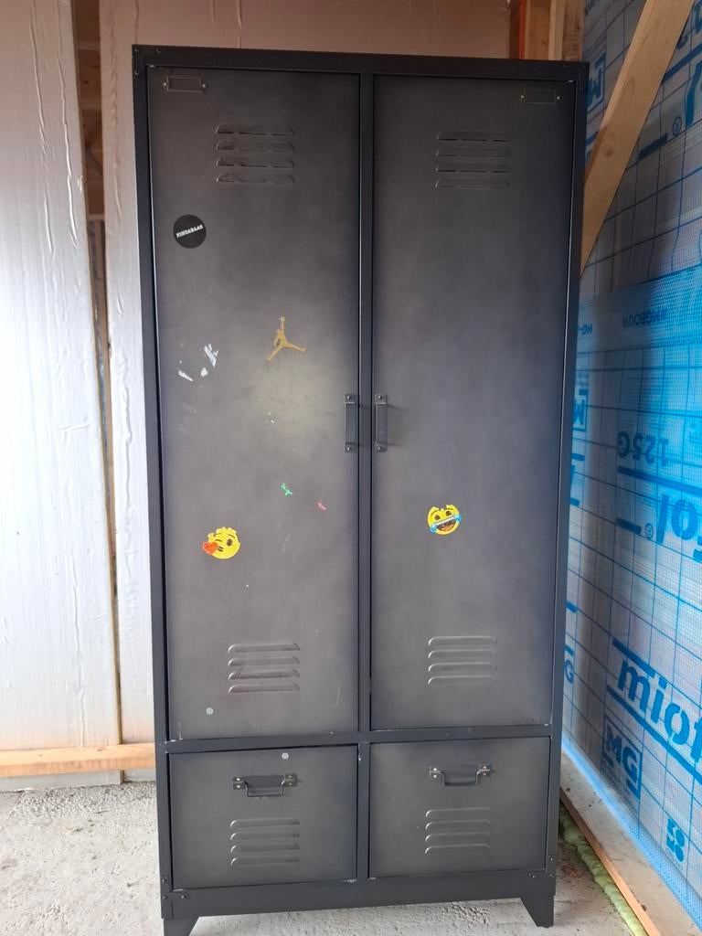 Metalen lockerkast VT Wonen - Gebruikt, goede staat, Huis en Inrichting, Kasten | Lockerkasten, Ophalen, Gebruikt, Industrieel, Modern