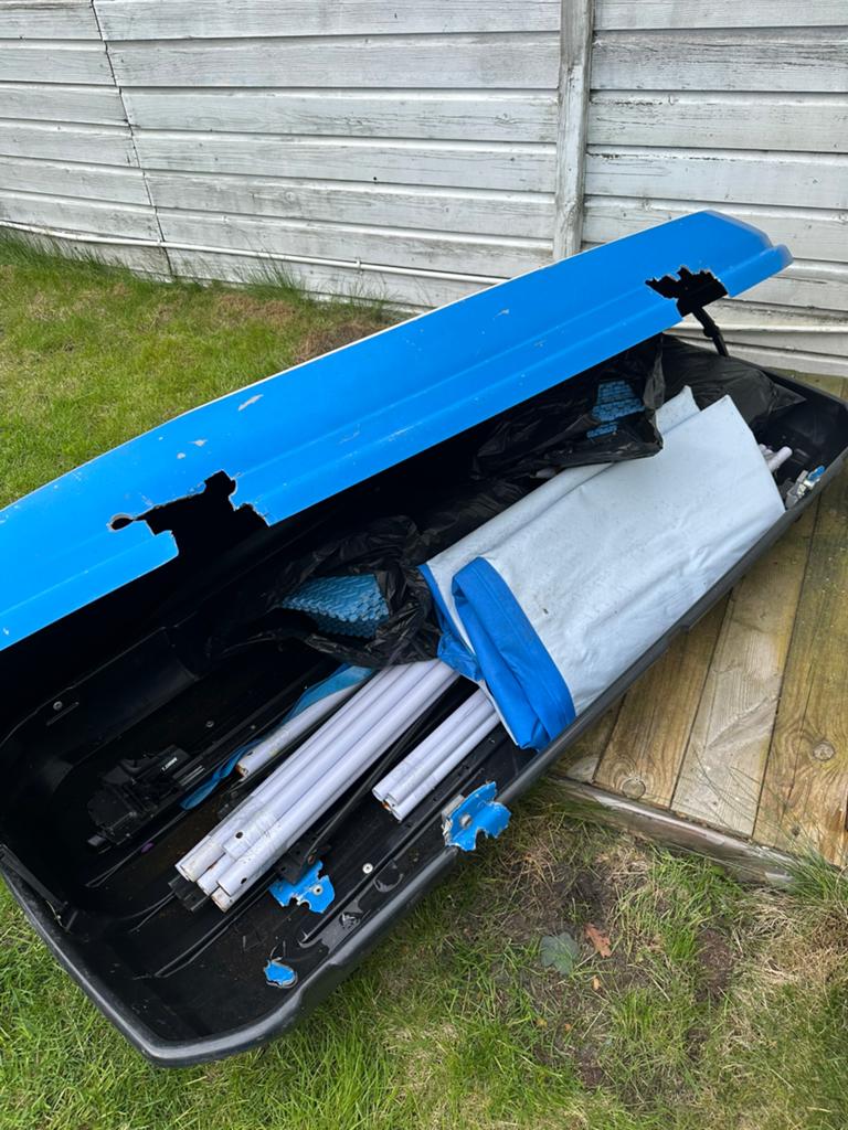 GRATIS! Dakkoffer met diverse spullen erin, Auto diversen, Dakkoffers, Ophalen