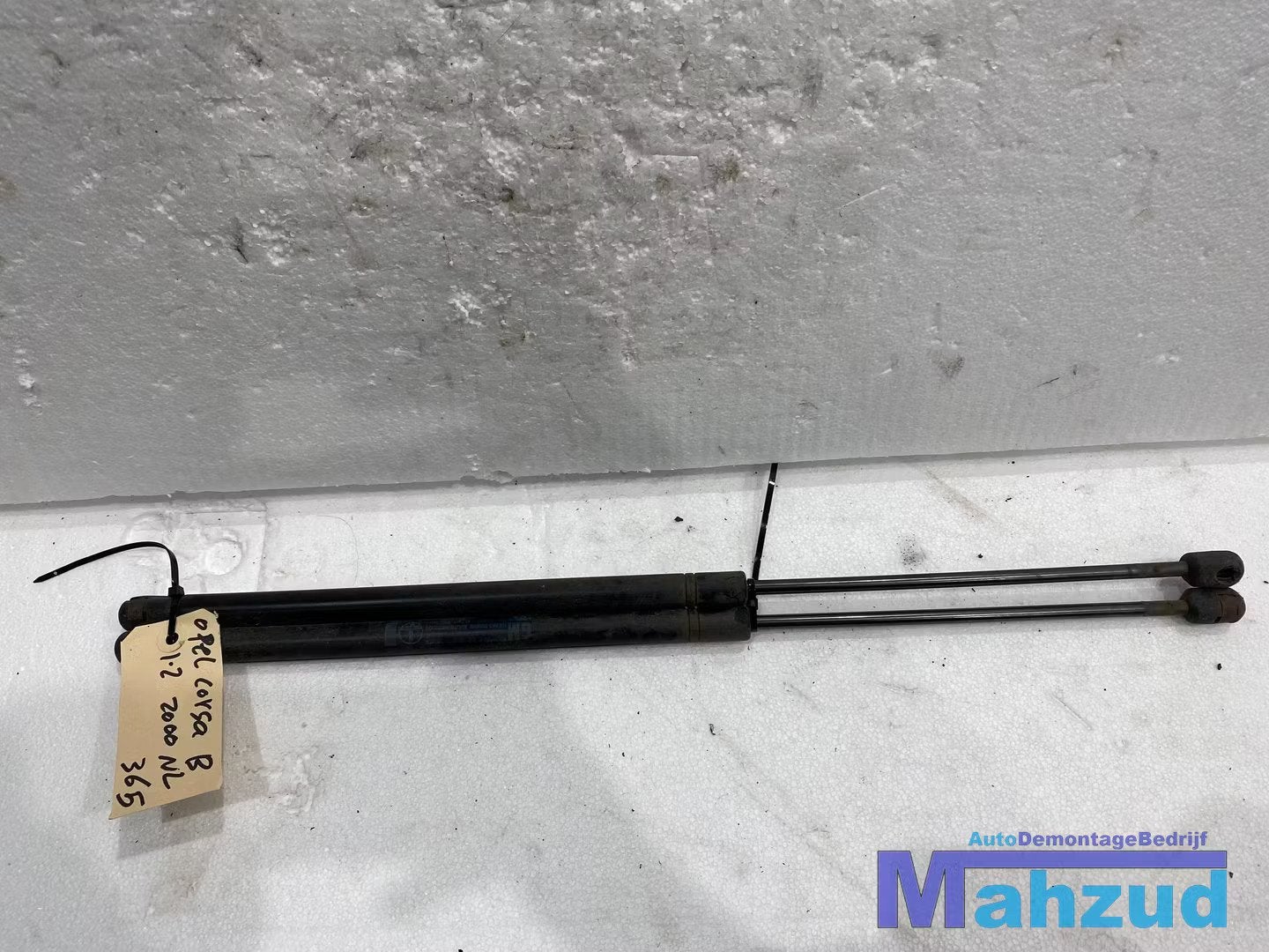 OPEL CORSA B Achterklep gasveer set links rechts 1994-1999, Gebruikt, Opel Automobile GmbH, Ophalen of Verzenden, Kontakt@opel-infoservice.de