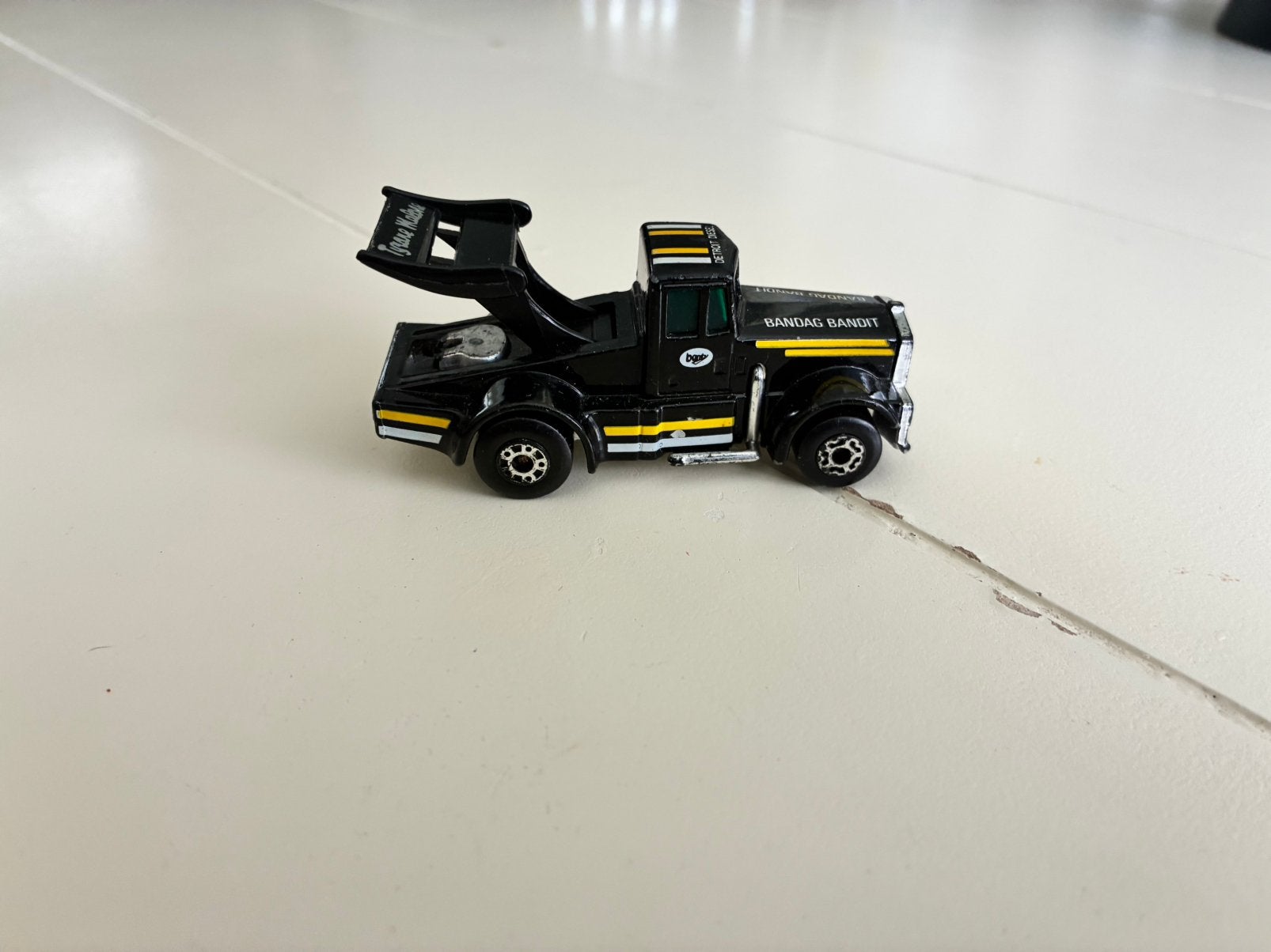 Matchbox Kenworth Race truck, Ophalen of Verzenden, Zo goed als nieuw, Bus of Vrachtwagen