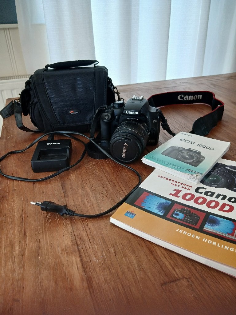 Digitale camera  canon eos 1000 d, Ophalen, Ingebouwde flitser, Gebruikt, Spiegelreflex