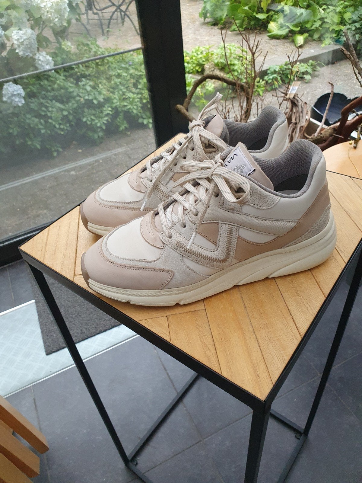 Via Vai sneakers mt 39 model Vic Kyro, weinig gedragen., Kleding | Dames, Schoenen, Via Vai, Wit, Ophalen of Verzenden, Sneakers of Gympen