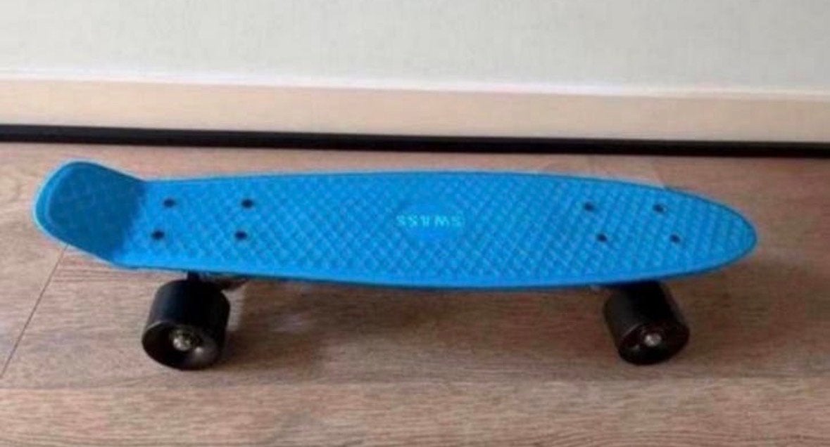 Blauw Swass Vinyl Cruiser Skateboard, Sport en Fitness, Skateboarden, Ophalen, Zo goed als nieuw, Skateboard, Longboard