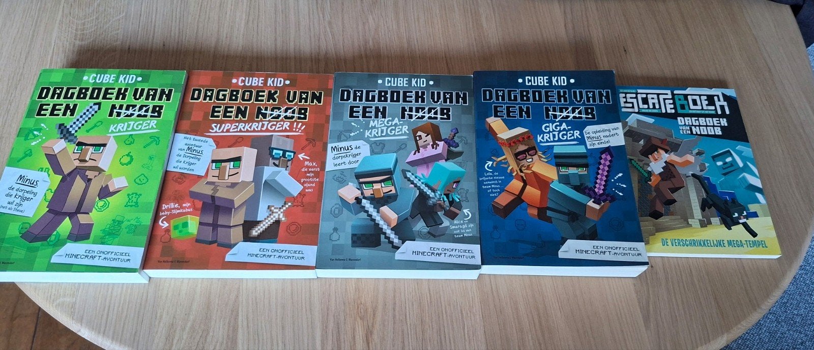 5 delen van Dagboek van een Noob!, Boeken, Cube Kid, Ophalen of Verzenden, Zo goed als nieuw, Fictie