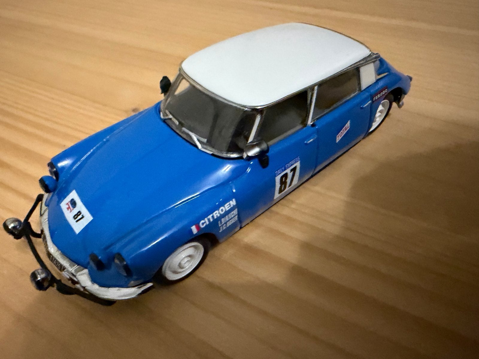 Vitesse 1:43 Citroën DS Rallye modelauto, Hobby en Vrije tijd, Ophalen of Verzenden, Zo goed als nieuw, Auto, Overige merken