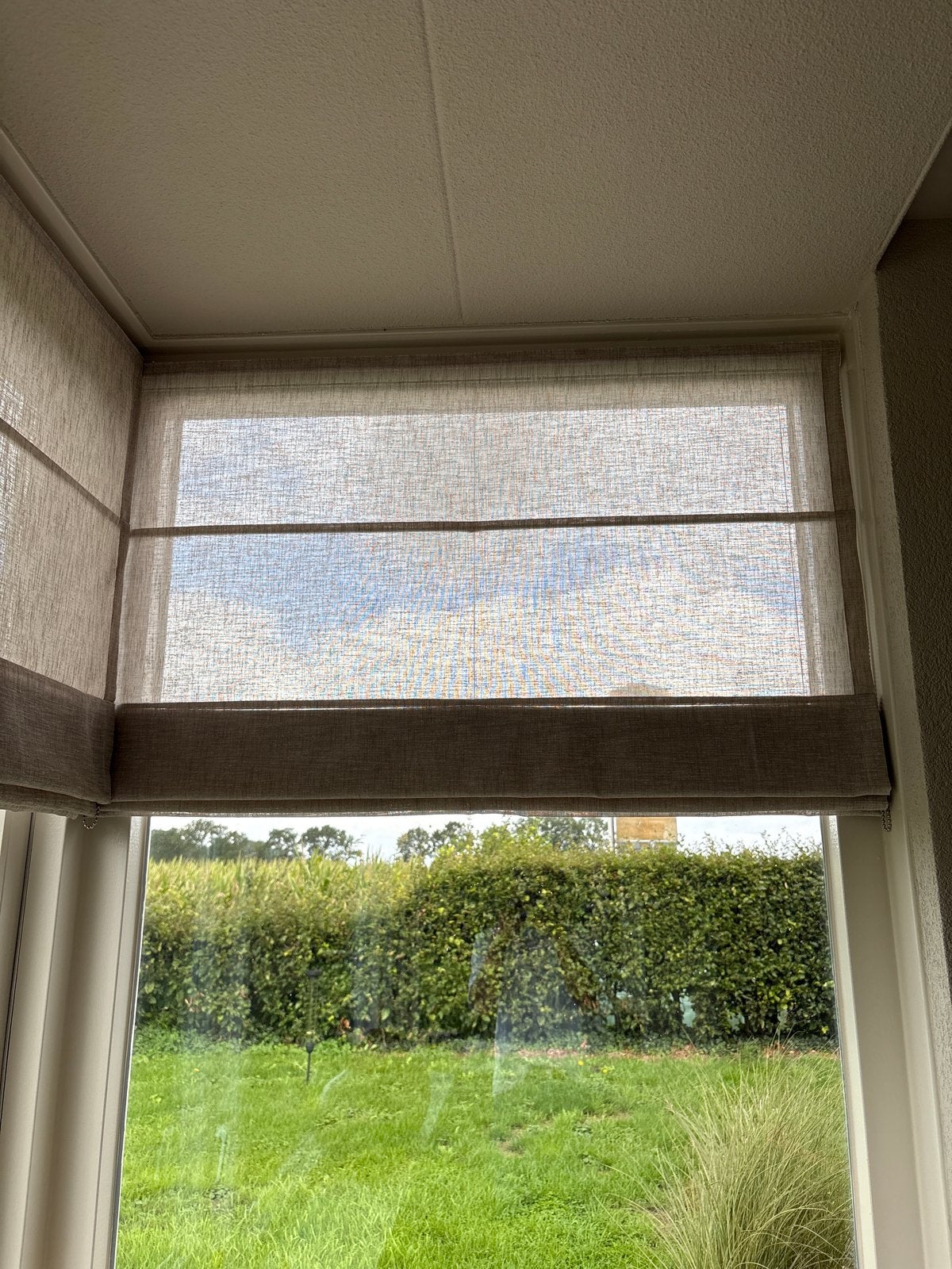 Nieuw Vouwgordijn 95 cm breed - Beige/grijs, Huis en Inrichting, Ophalen, Beige, Nieuw, Lichtdoorlatend