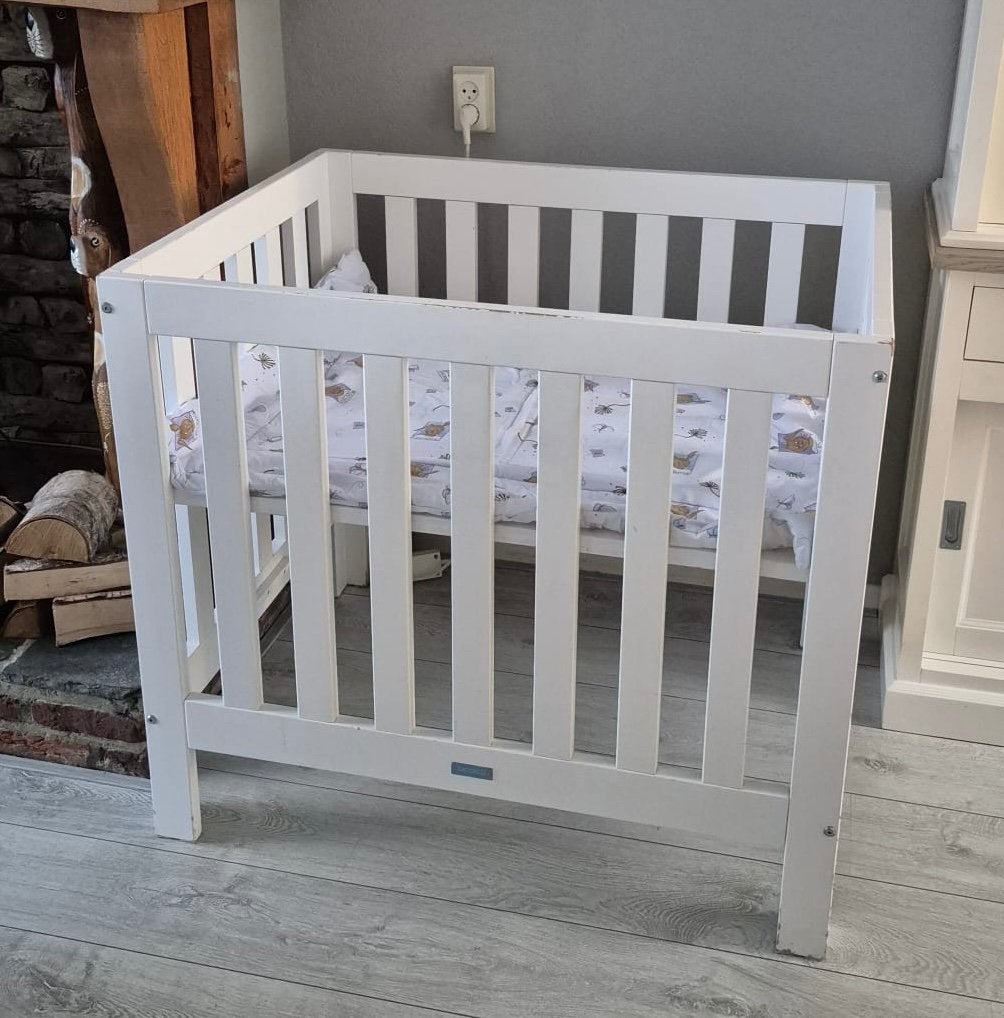 Baby box MOET SNEL WEG, Ophalen, Gebruikt, Rechthoekig, In hoogte verstelbaar