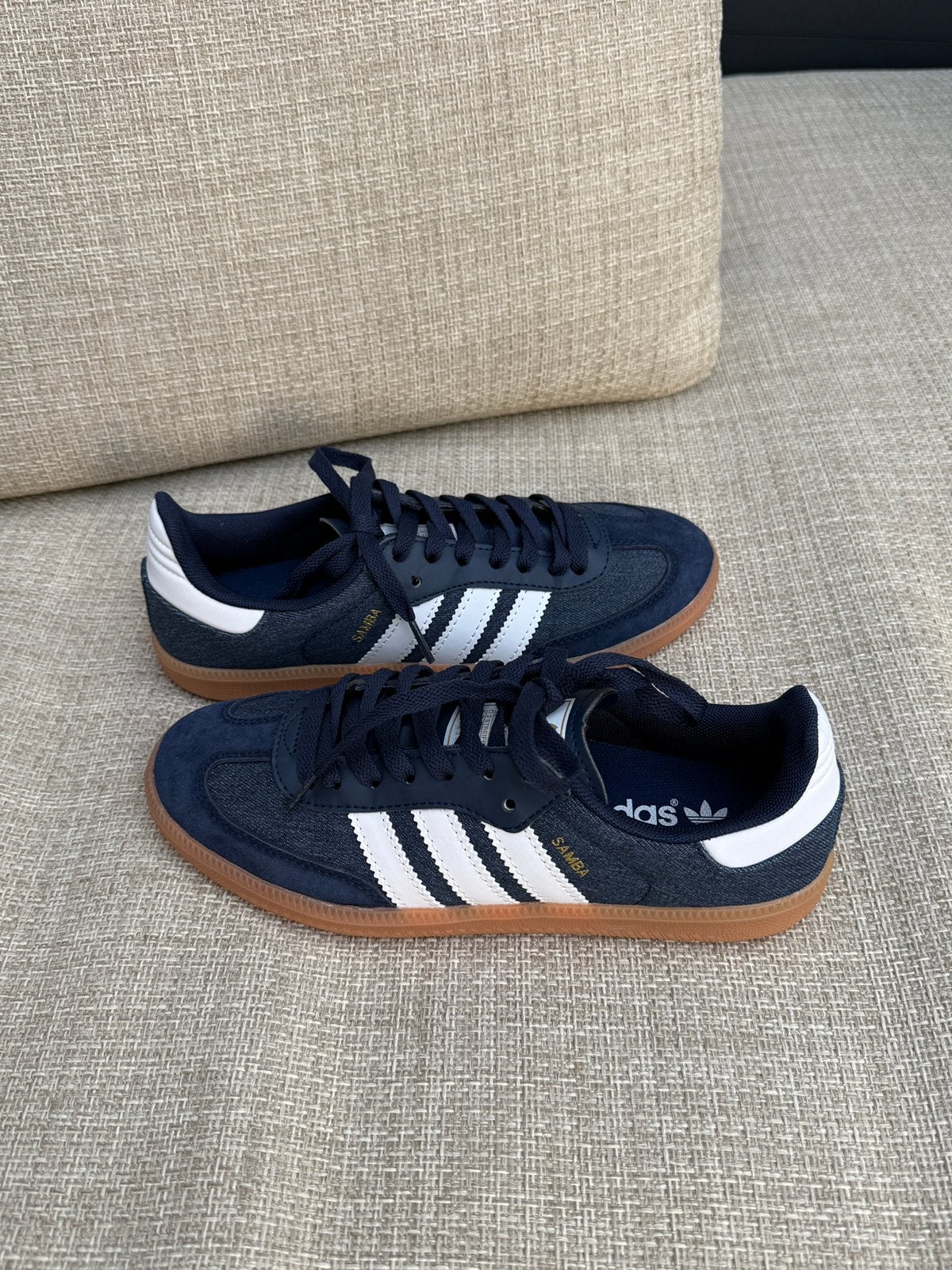 Adidas Samba Denim, Kleding | Dames, Verzenden, Zo goed als nieuw, Wit, Sneakers of Gympen