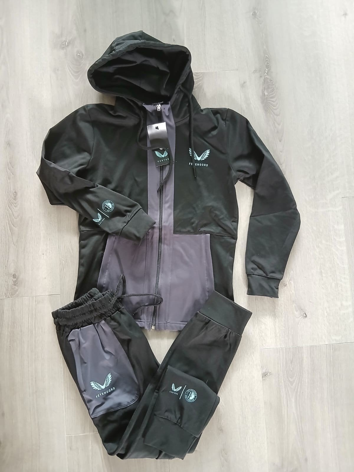 Feyenoord tracksuit maat m, Ophalen of Verzenden, Zwart, Voetbal
