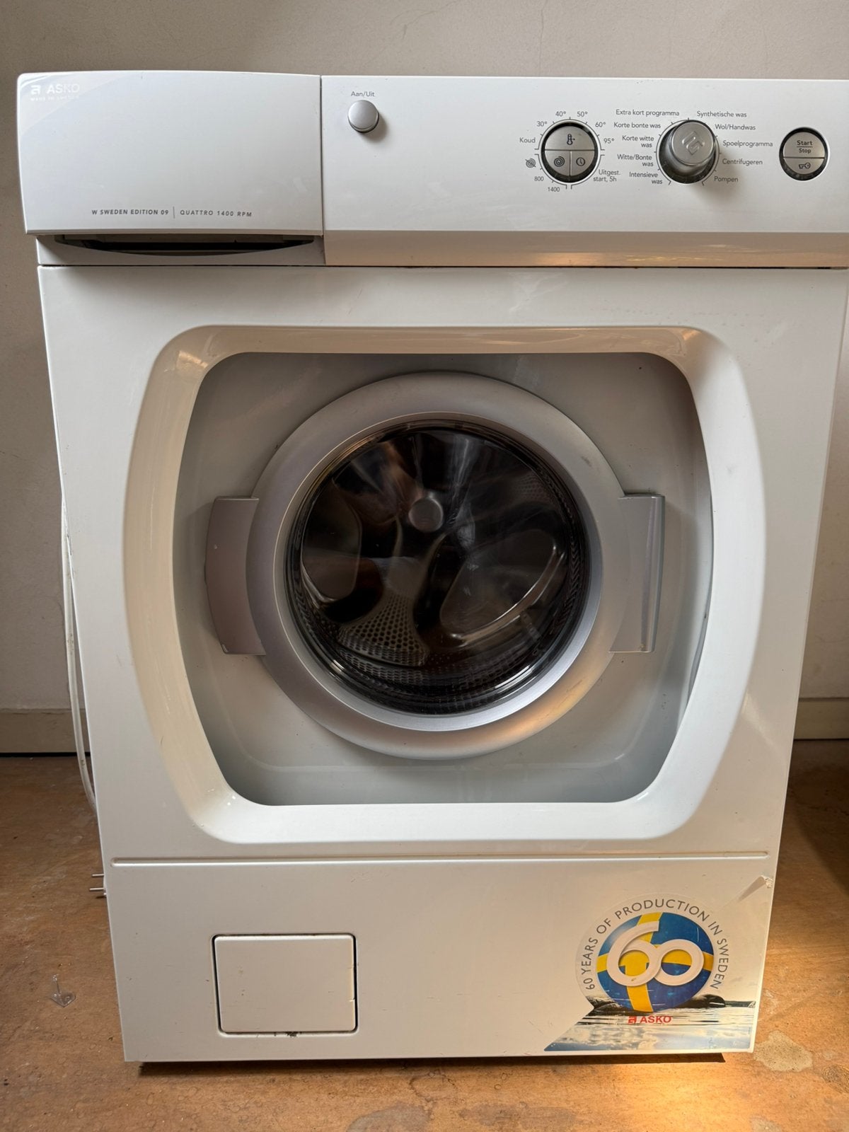 Asko wasmachine 1400 toeren – Werkt goed – Zweedse kwaliteit, Witgoed en Apparatuur, Wasmachines, Ophalen, Zo goed als nieuw, Kort programma