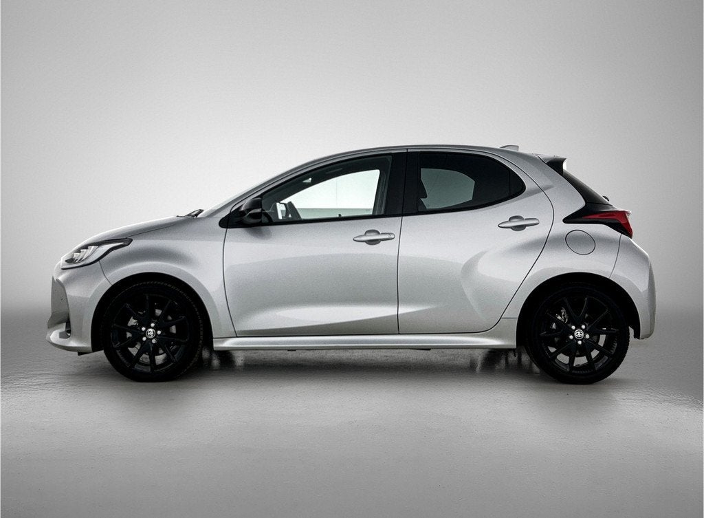 Toyota Yaris 1.5 Hybrid Executive | Navigatie | Parkeersenso, Auto's, Toyota, 12 maanden, 450 kg, Gebruikt, Bedrijf