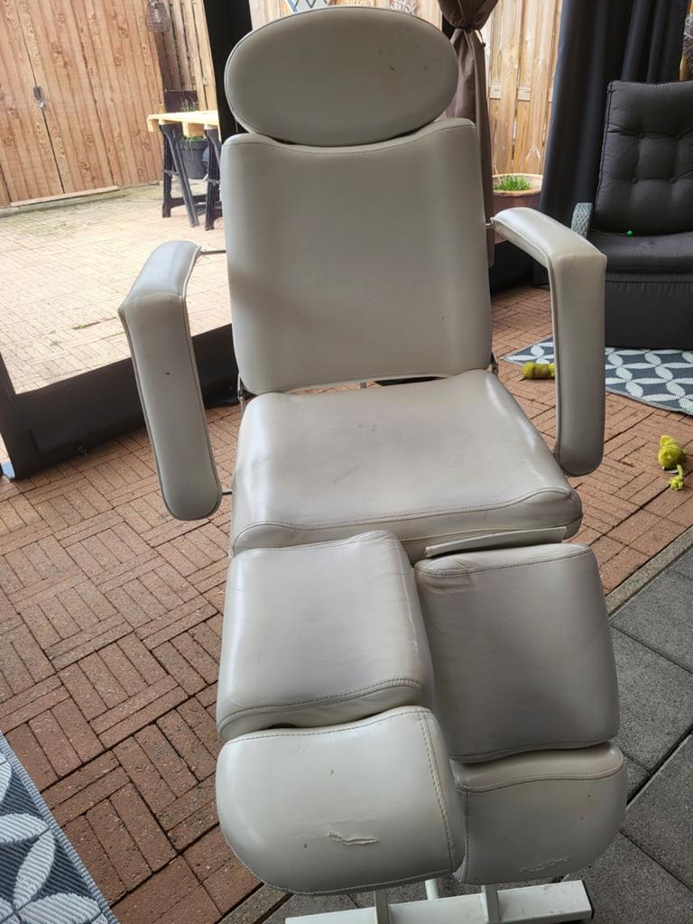 Behandelstoel / Massagestoel - Wit, verstelbaar, Huis en Inrichting, Stoelen, Ophalen, Gebruikt, Wit, Metaal