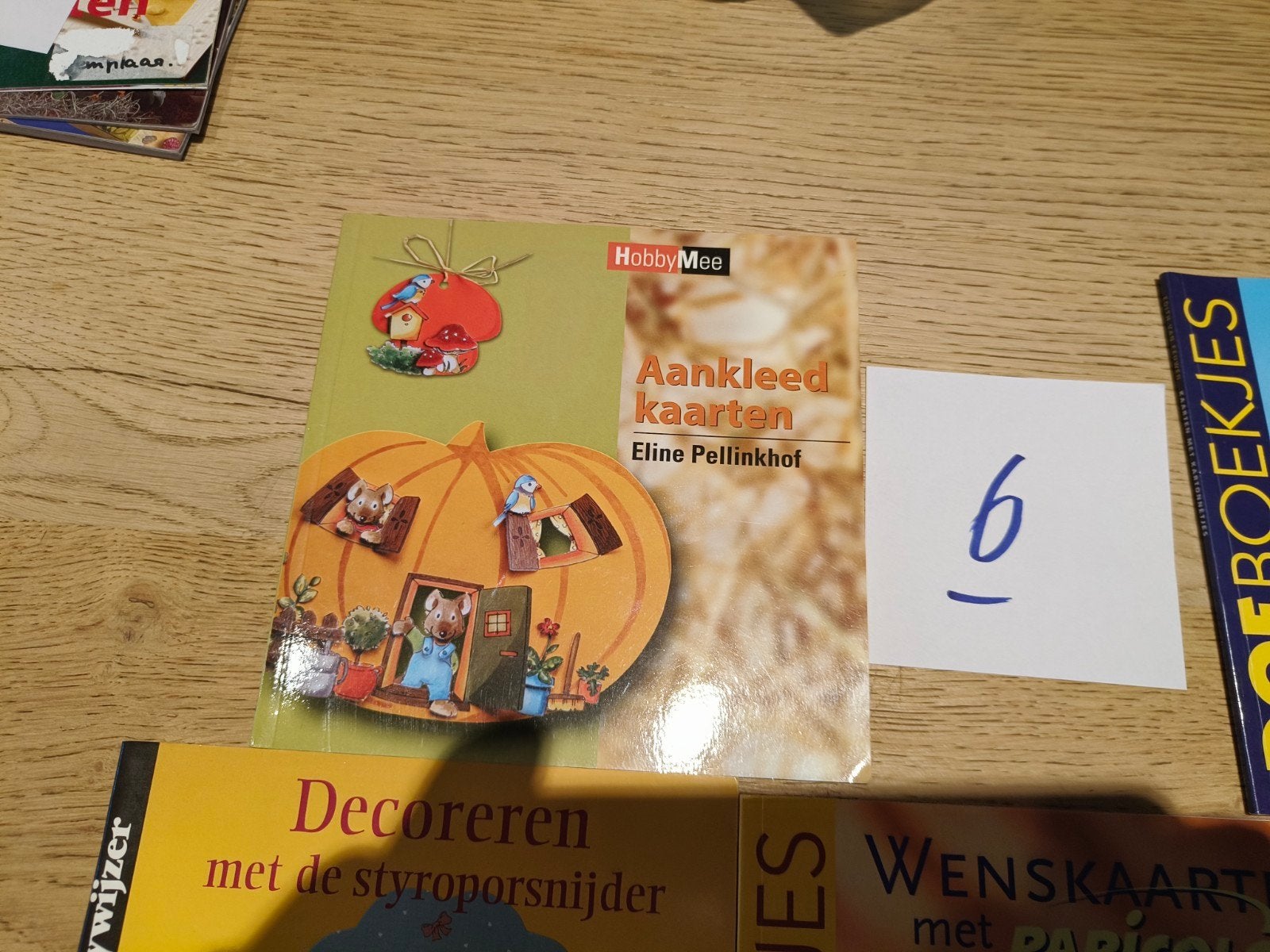 Hobbyboeken: Kaarten maken, 3D knippen, decoreren, Ophalen of Verzenden, Gelezen, Scrapbooking en Knutselen
