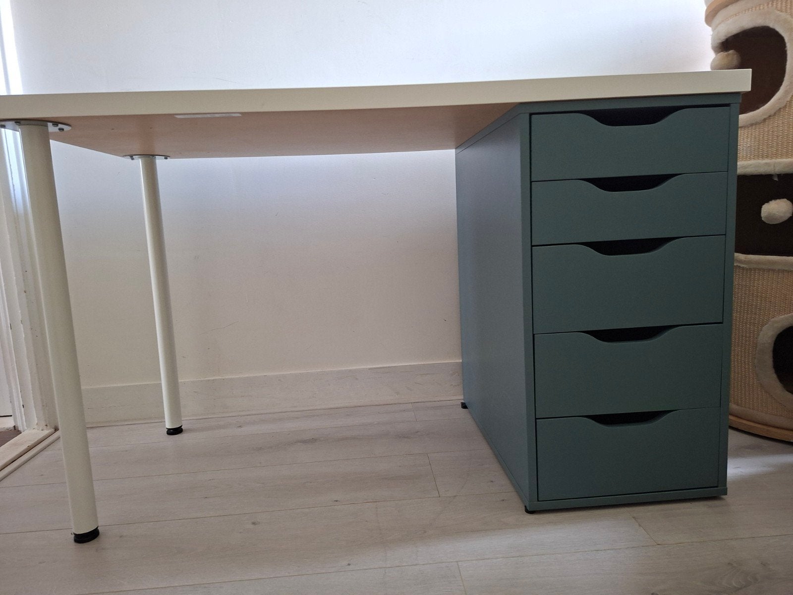 IKEA bureau met ladeblok (Alex ladeblok), Huis en Inrichting, Bureaus, Met lades, Gebruikt, Spaanplaat of MDF, Ophalen of Verzenden