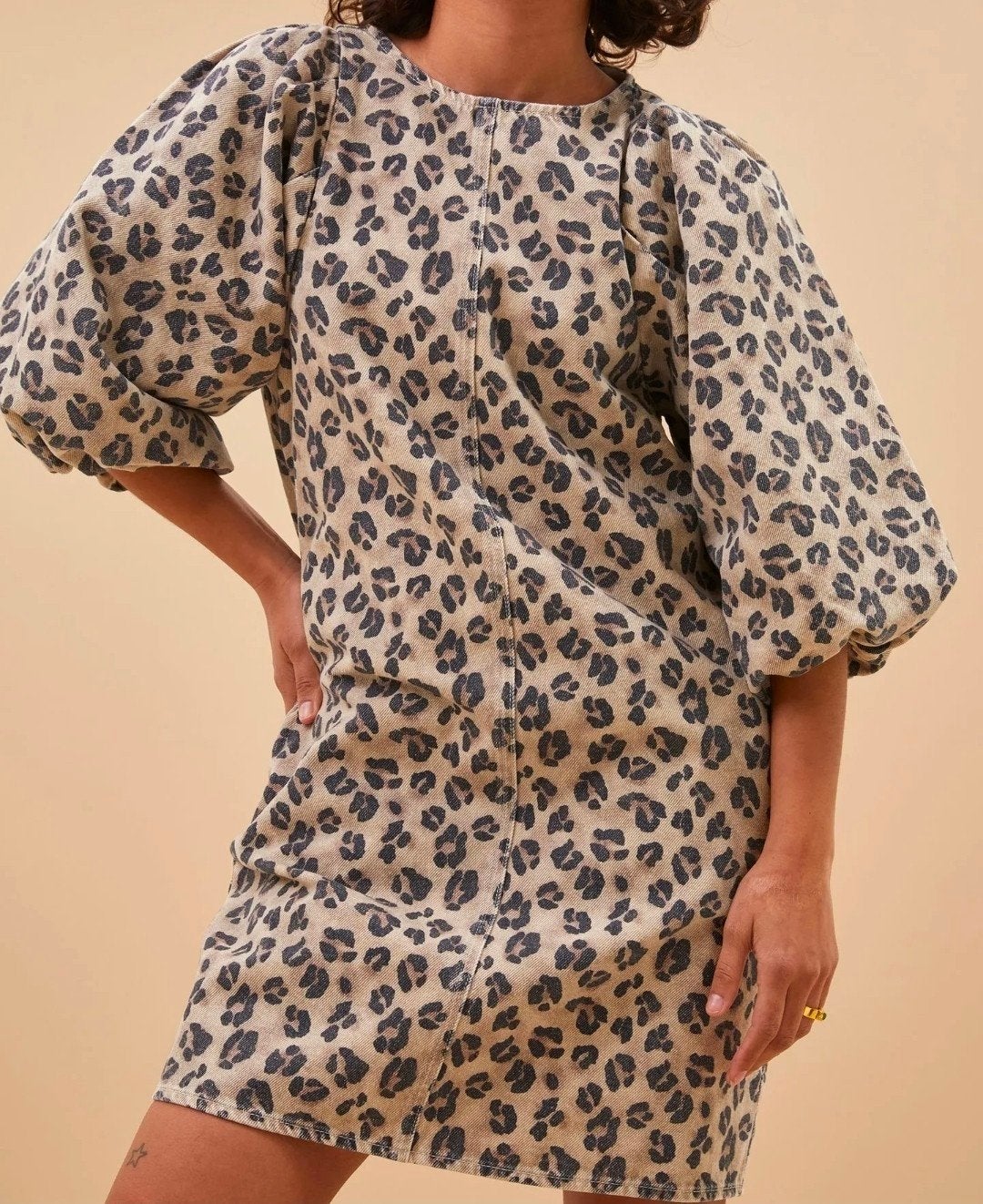 By-Bar Leopard jurk Zasu Maat L Nieuwstaat, Kleding | Dames, Jurken, By bar, Bruin, Maat 42/44 (L), Ophalen of Verzenden