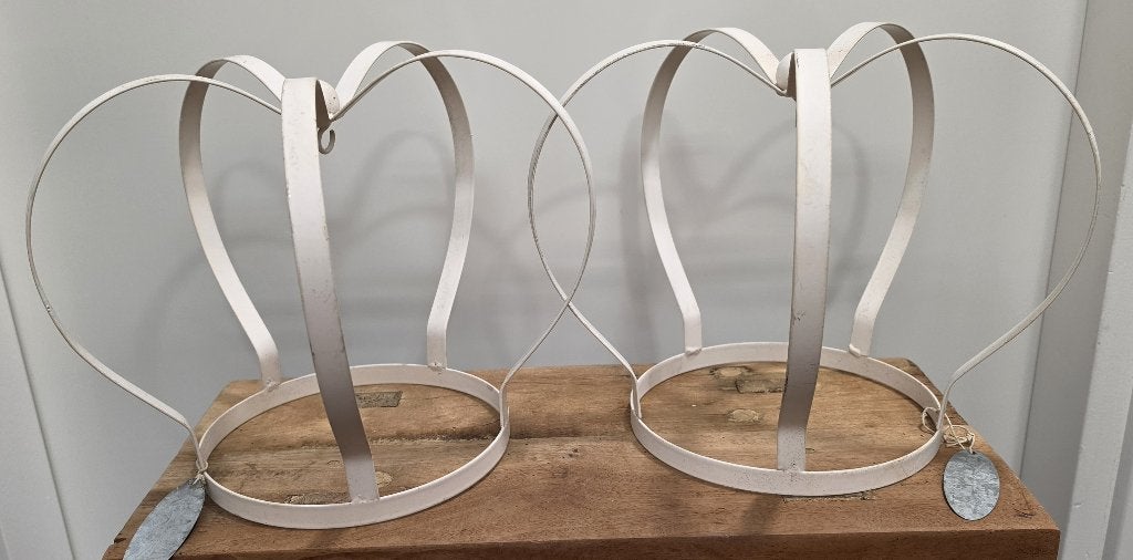 2 LEUKE BROCANTE METALEN KRONEN, Huis en Inrichting, Ophalen of Verzenden, Metaal, Wit, Gebruikt