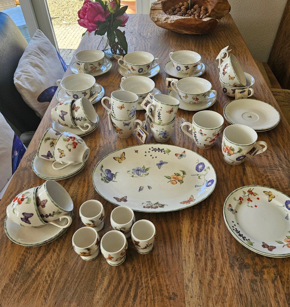 Janneke Brinkman-Salentijn 42 stuks tafelservies- ongebruikt, Overige typen, Nieuw, Ophalen of Verzenden, Overige stijlen