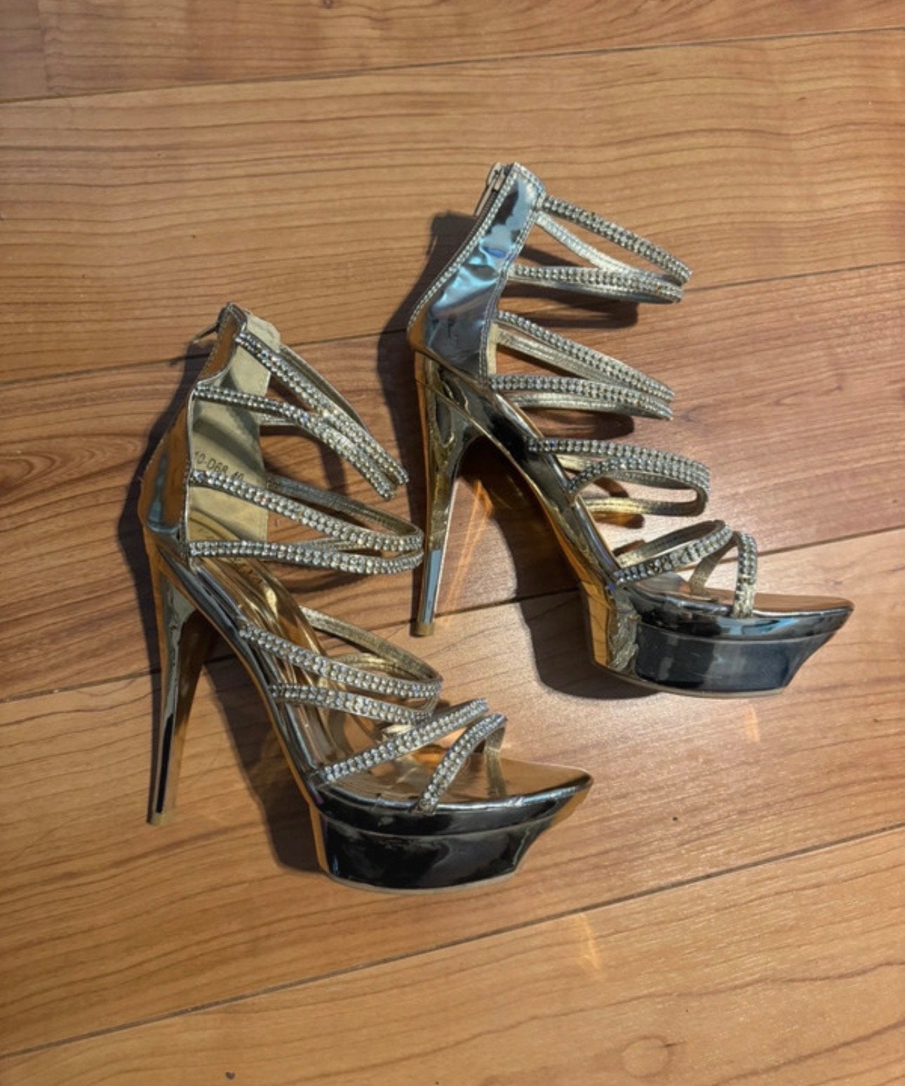 Gouden hakken met strass steentjes - Maat 40, Ophalen of Verzenden, Gedragen, Overige kleuren, Schoenen met hoge hakken